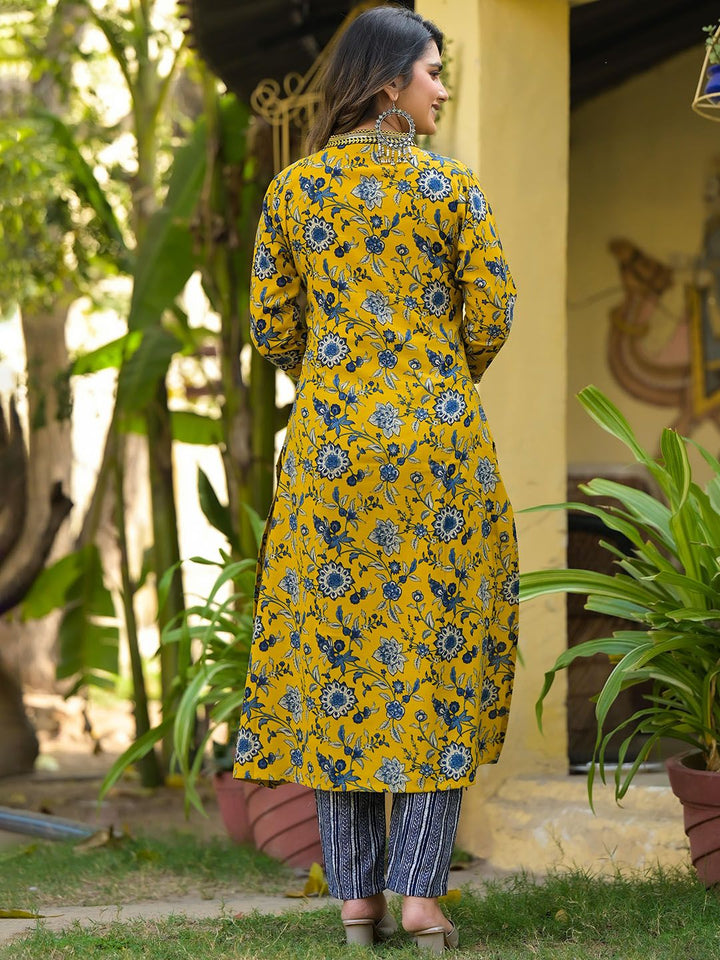 KALINI Women Floral Printed Regular Thread Work Kurta with Trousers & With Dupatta