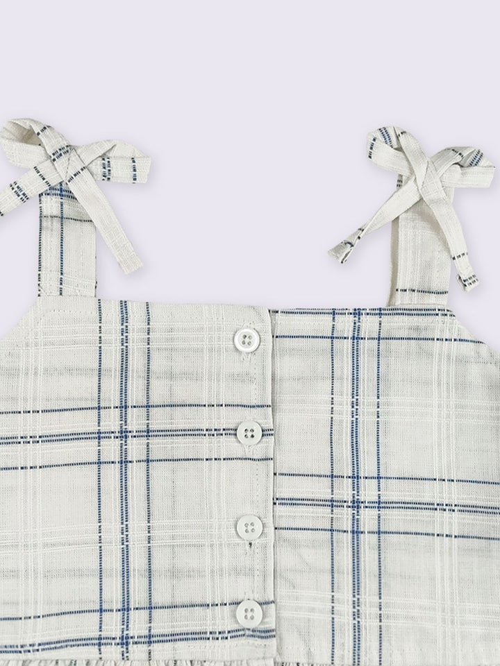 Moms Love Infant Girls Cotton Checked Top with Shorts