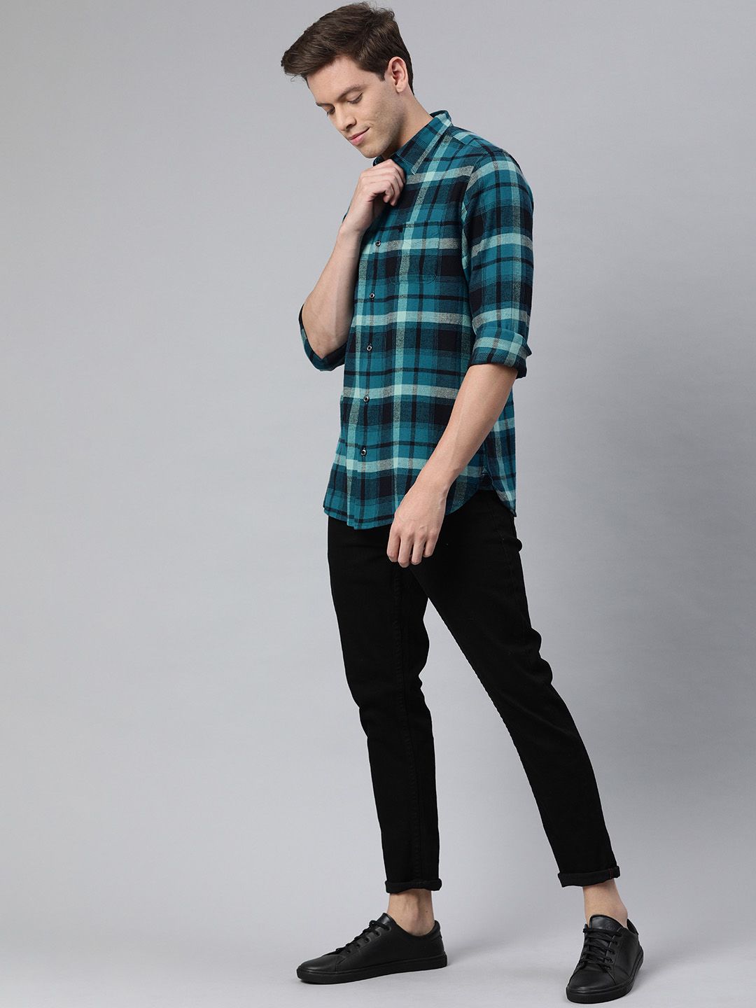 THE BEAR HOUSE Men Teal Blue & Black Slim Fit Checked Flannel Casual Shirt