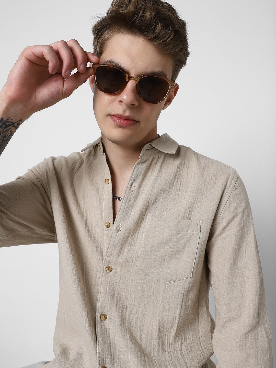 VASTRADO Men Classic Slim Fit Opaque Casual Shirt