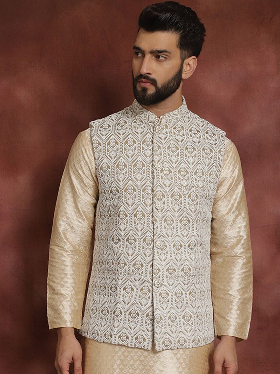 Jaket Nehru Kolar Mandarin Bersulam Metalik Anouk