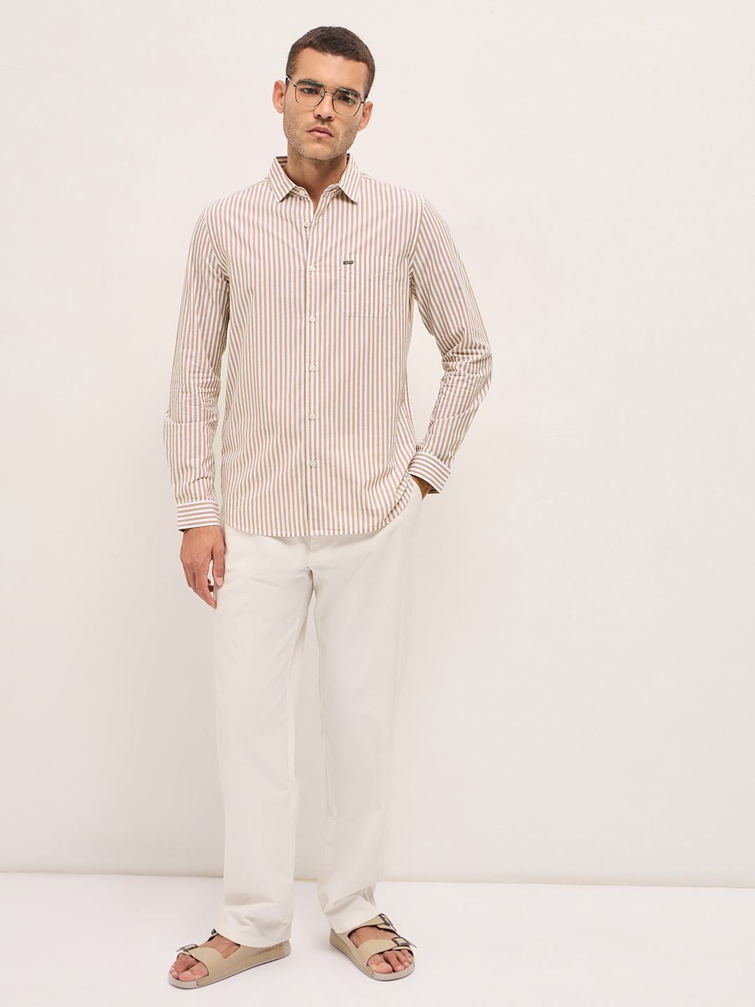 THE BEAR HOUSE Slim Fit Spread Collar Vertical Striped Pure Cotton Casual Shirt