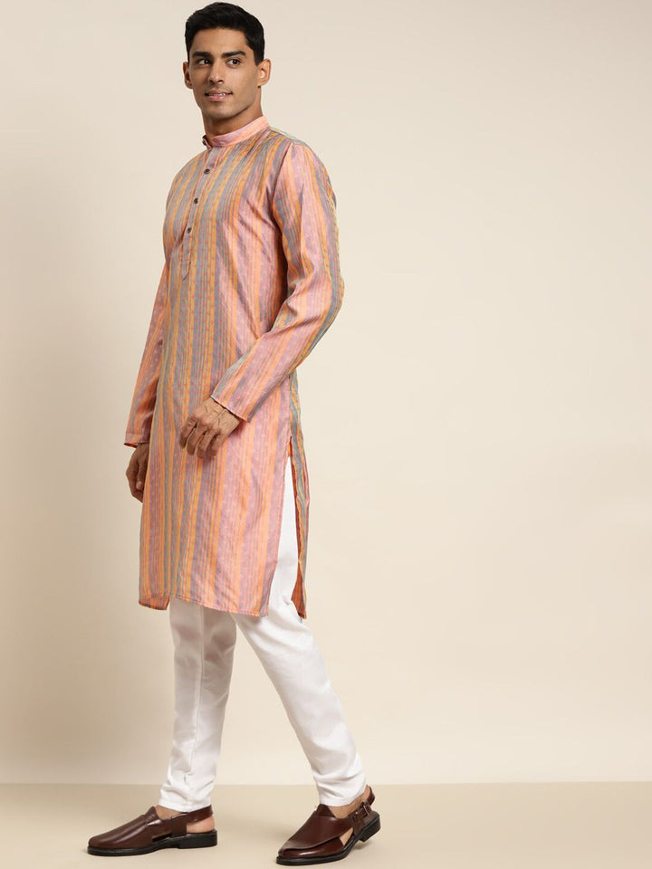 SOJANYA Men Peach-Coloured Thread Work Kurta