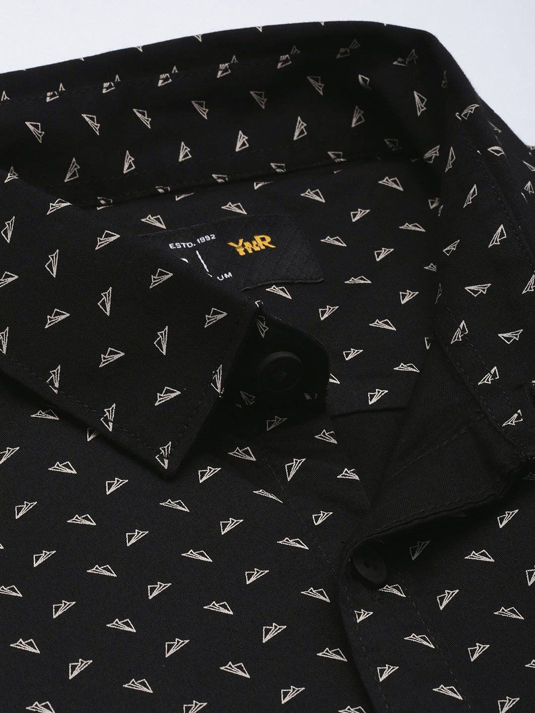 SPYKAR Slim Fit Geometric Printed Pure Cotton Casual Shirt