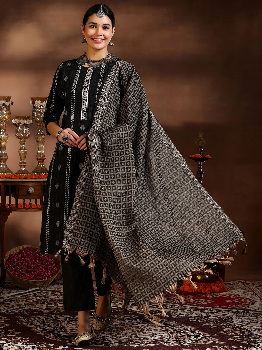 Libas Women Ethnic Motifs Regular Thread Work Kurta with Trousers & With Dupatta