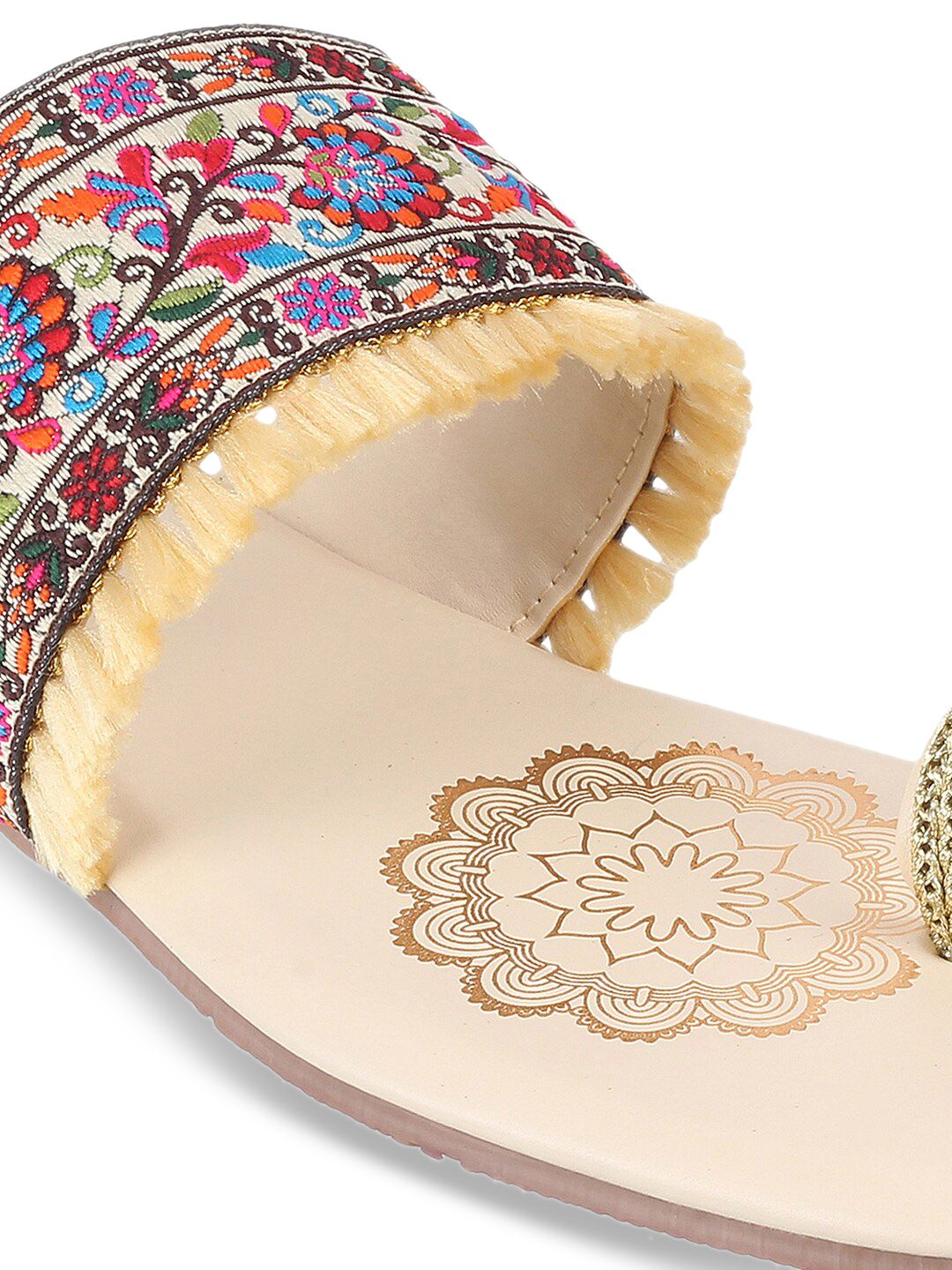 Mochi Women Embroidered One Toe Flats