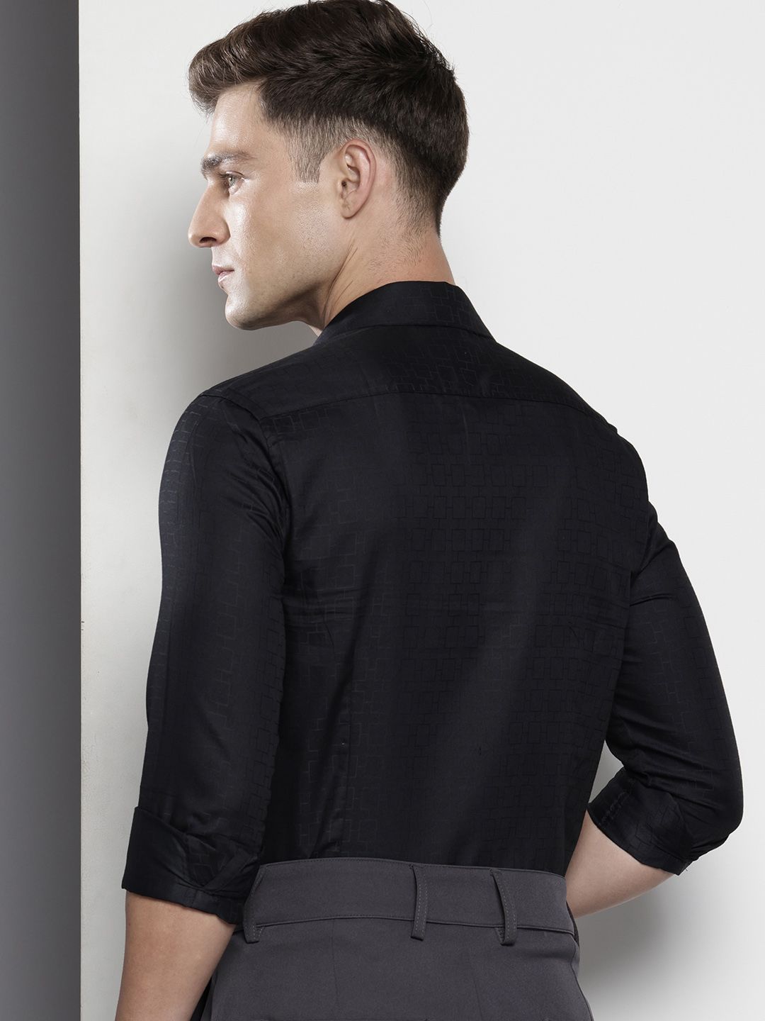 The Indian Garage Co. X Luxe Slim Fit Geometric Self Designed Formal Shirt