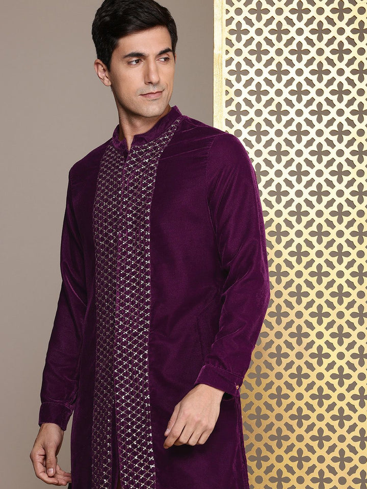 House of Pataudi Embellished Sequinned Velvet Finish Jashn Kurta