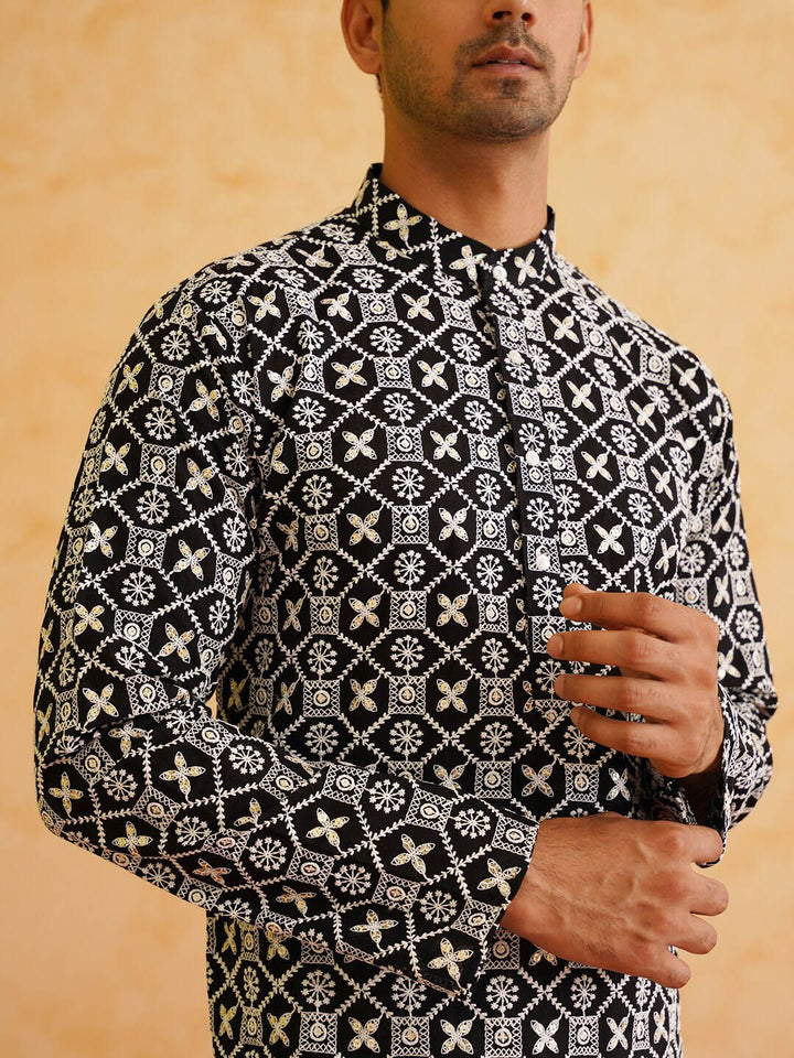 SOJANYA Ethnic Motifs Embroidered Regular Thread Work Pure Cotton Kurta with Churidar