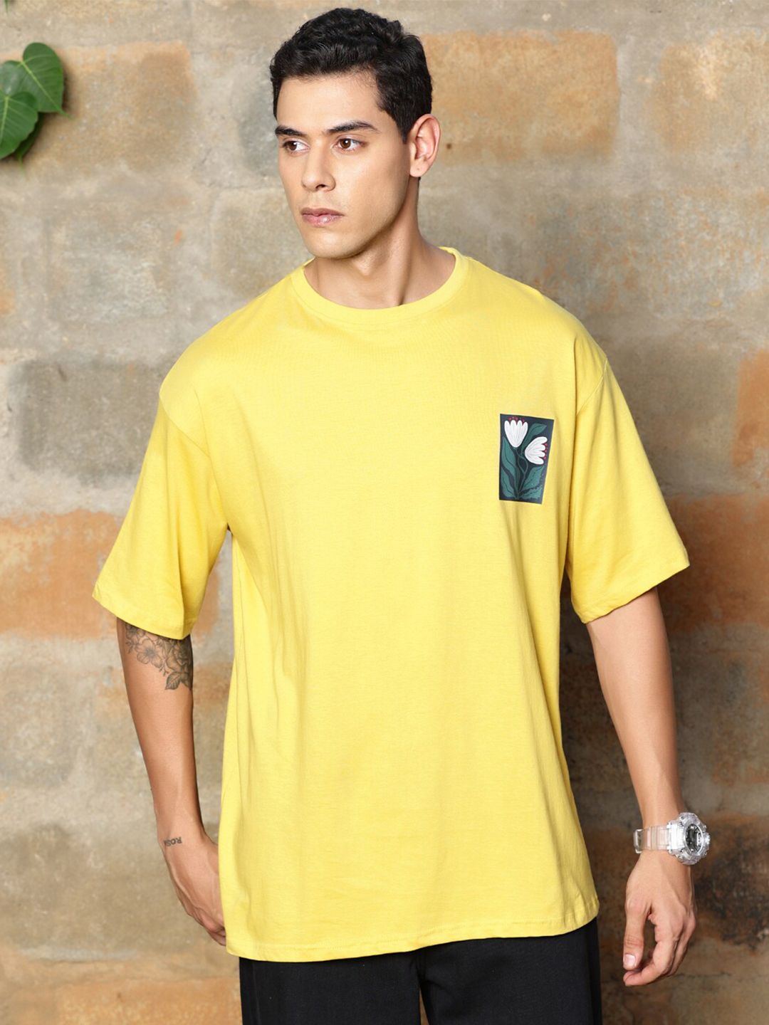 Thomas Scott Graphic Printed Drop-Shoulder Sleeves Oversized Pure Cotton T-shirt