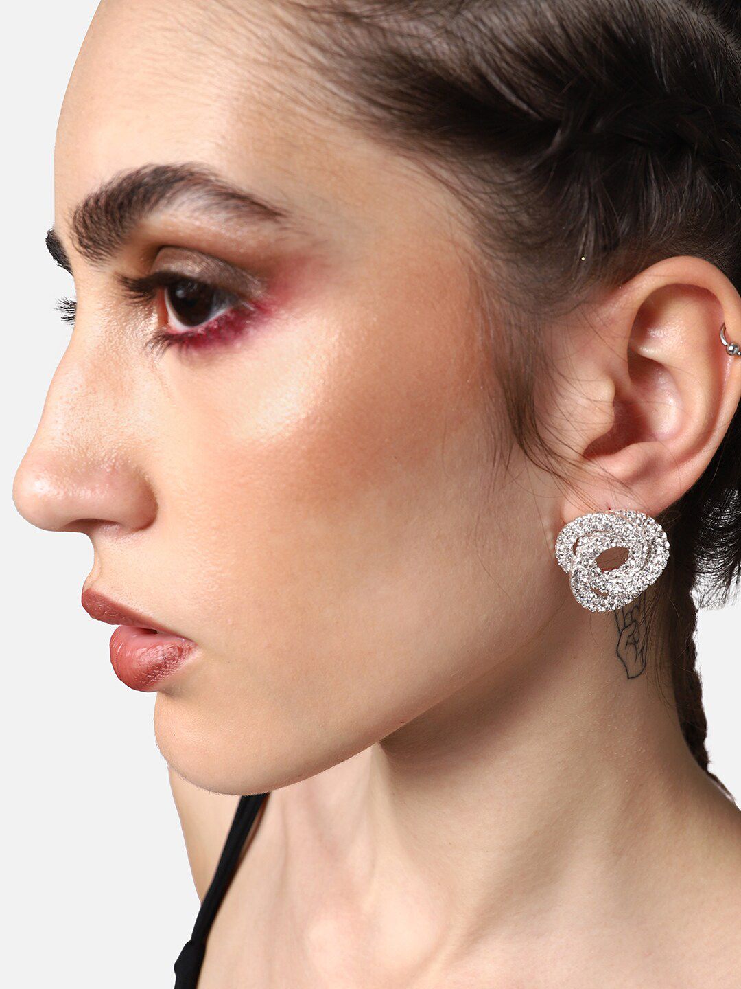 Anting-anting kancing kontemporari bersalut perak