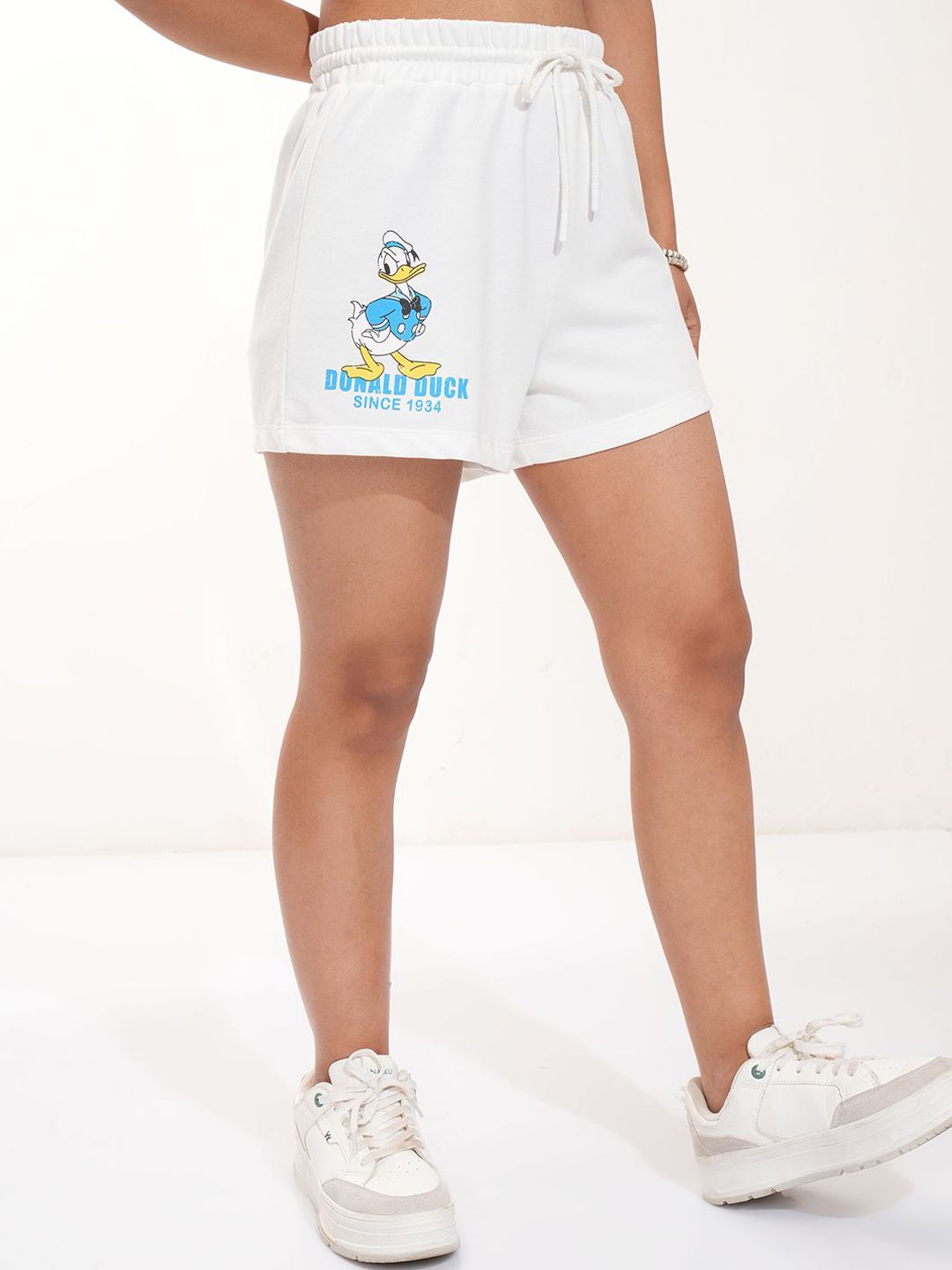 Tokyo Talkies Women Disney Donald Duck Graphic Printed Knitted Shorts