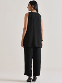 trueBrowns Round Neck Krta With Trousers