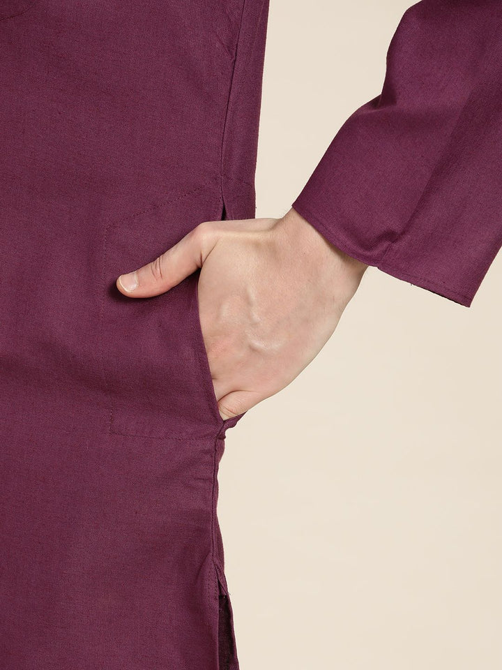 SOJANYA Men Cotton Linen Solid Kurta