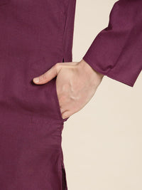 SOJANYA Men Cotton Linen Solid Kurta