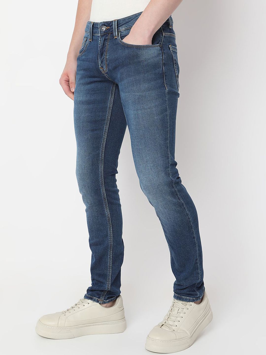 SPYKAR Men Cotton Slim Fit Low-Rise Light Fade Stretchable Jeans