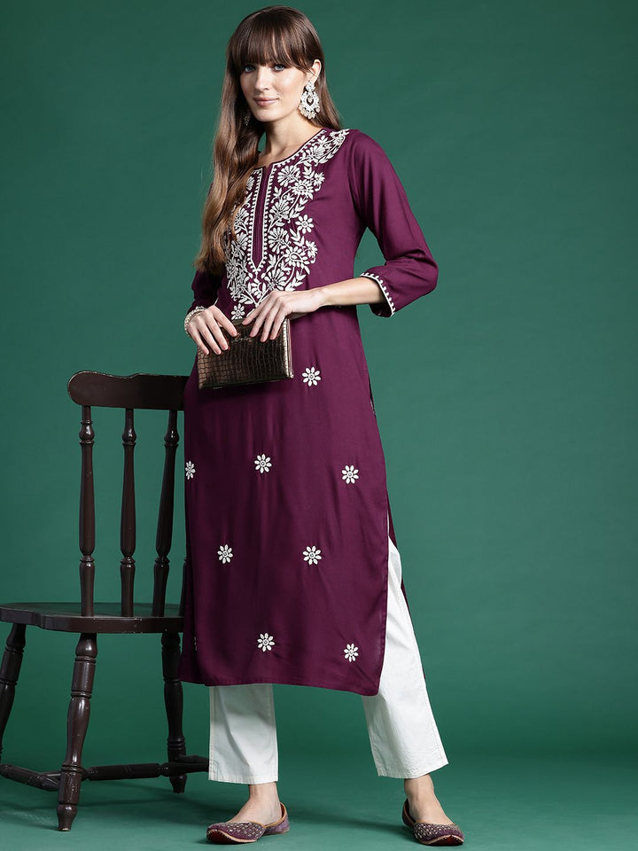 Indo Era Women Floral Embroidered Thread Work Kurta