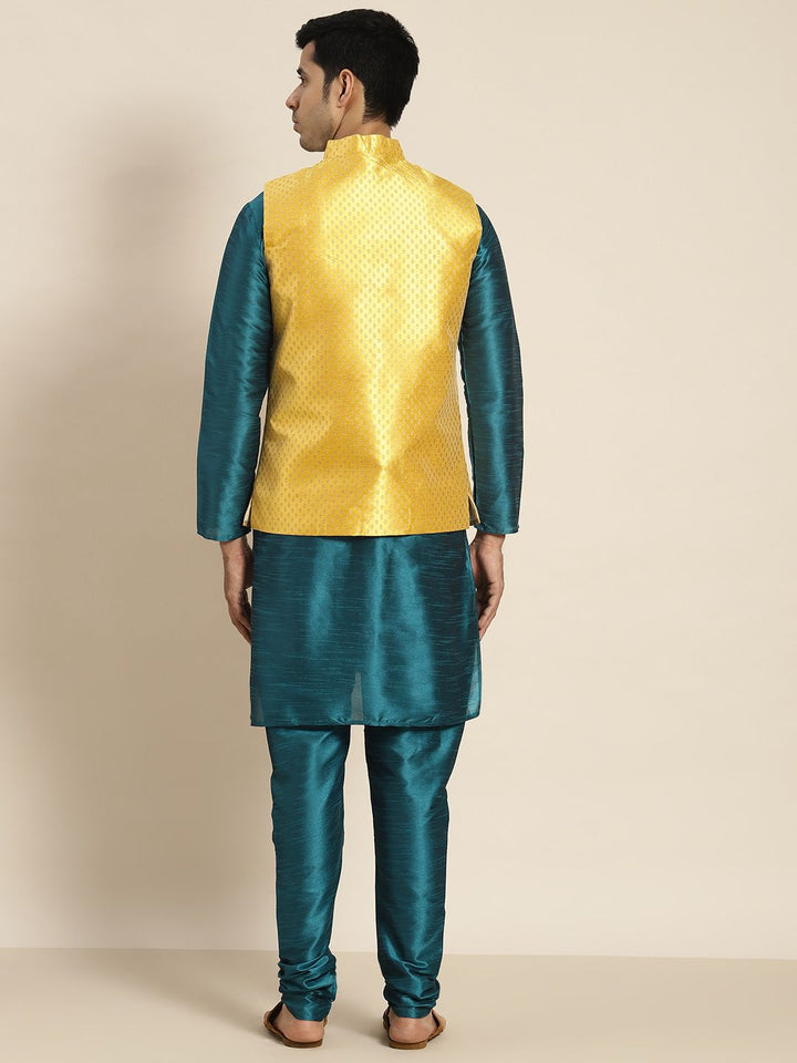 SOJANYA Men Teal Kurta with Churidar