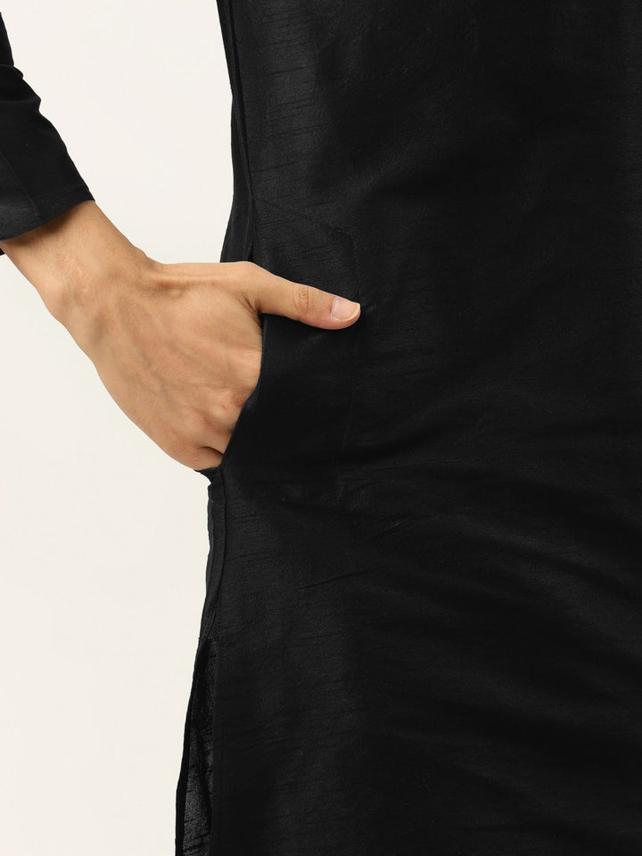 SOJANYA Men Black Ethnic Motifs Thread Work Kurta with Churidar & Nehru Jacket
