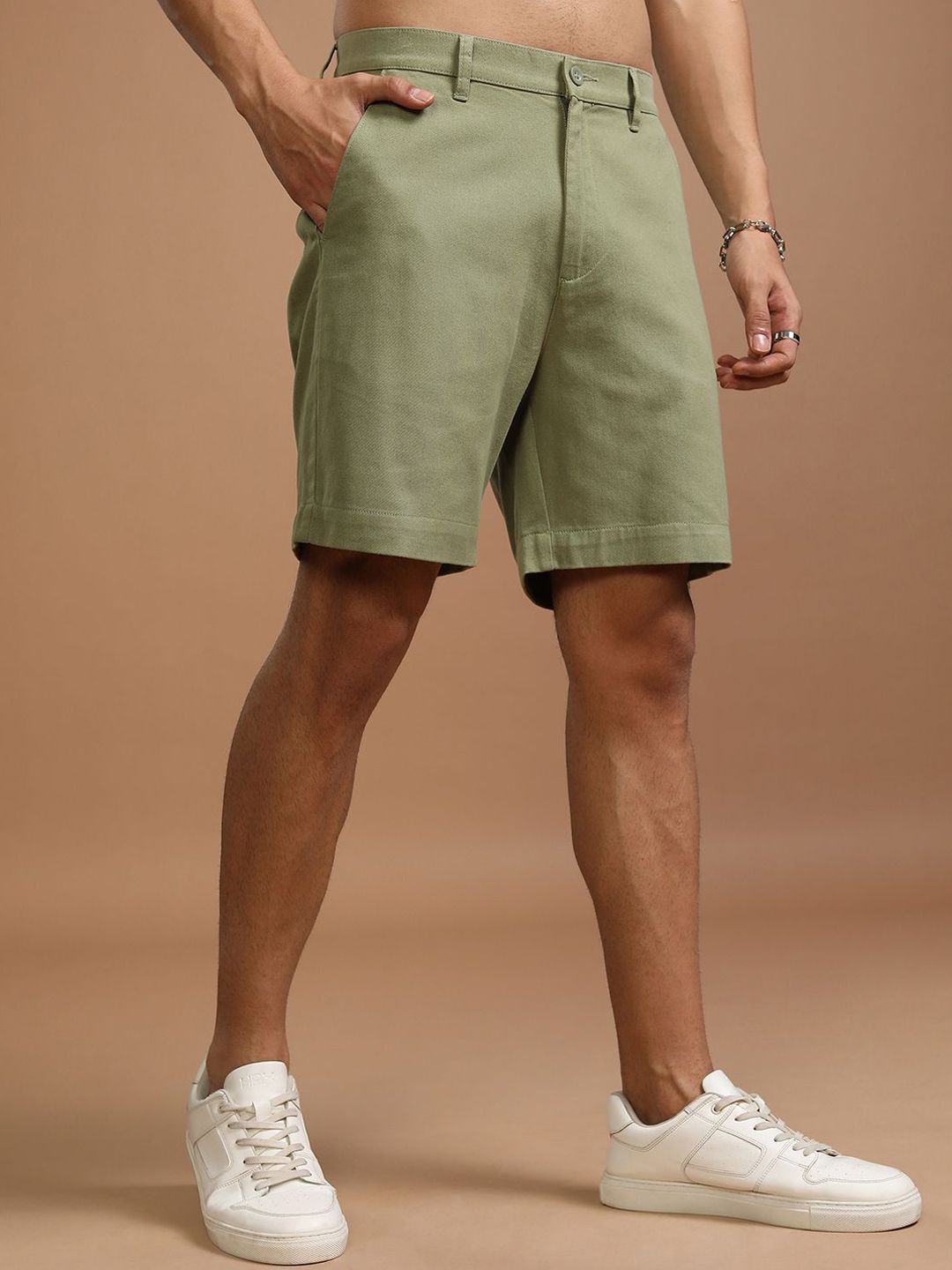 HIGHLANDER Men Cotton Mid-Rise Chino Shorts