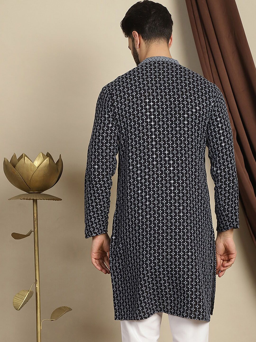 Anouk Kelabu Abstrak Sulam Mandarin Kolar Kapas A-Line Kurta
