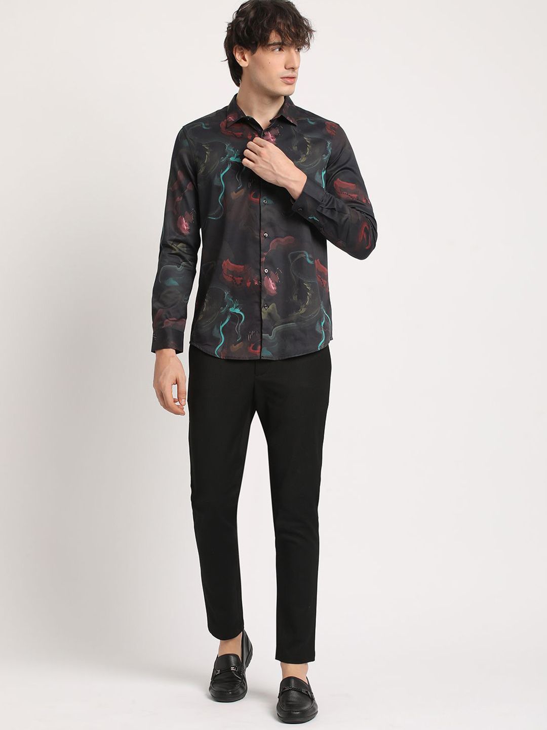 THE BEAR HOUSE Men Abstract Graphic Print Slim Fit Casual Shirt