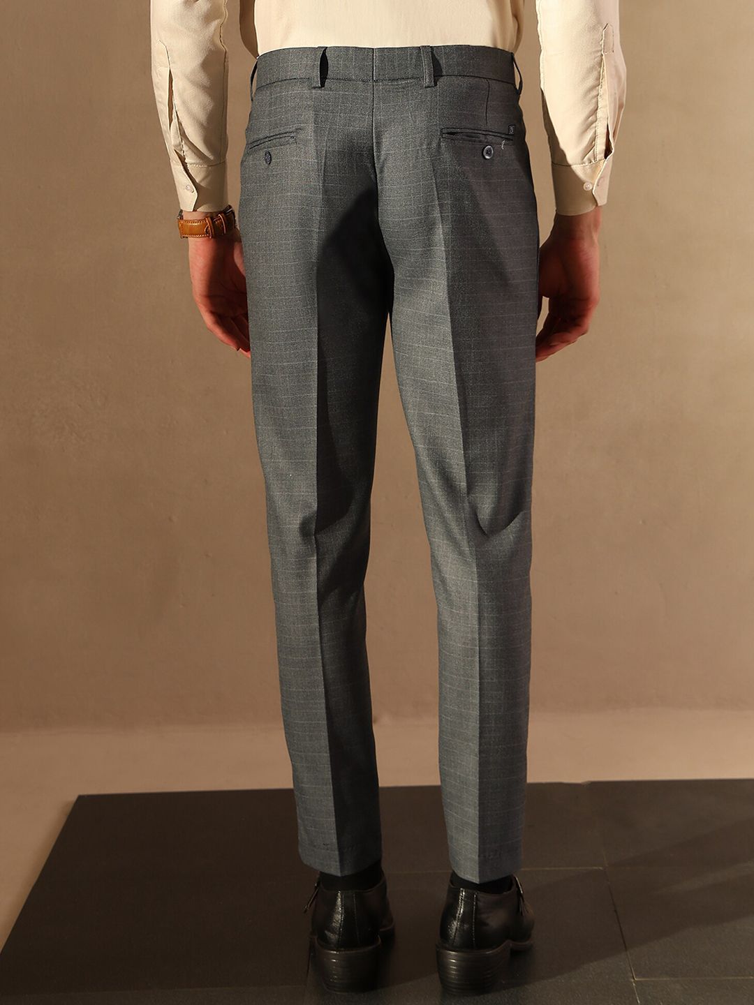 DENNISON Men Tapered Fit Self Check Pleated Trouser