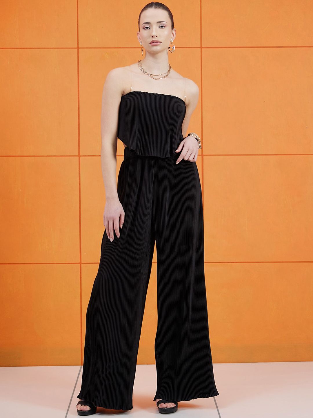 STREET 9 Off Shoulder Crop Top & Mid-Rise Trouser