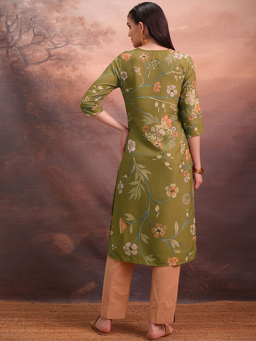 Vishudh Olive Floral Printed Straight Kurta