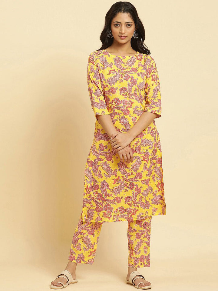 W Floral Printed Regular Pure Cotton Kurta with Trousers