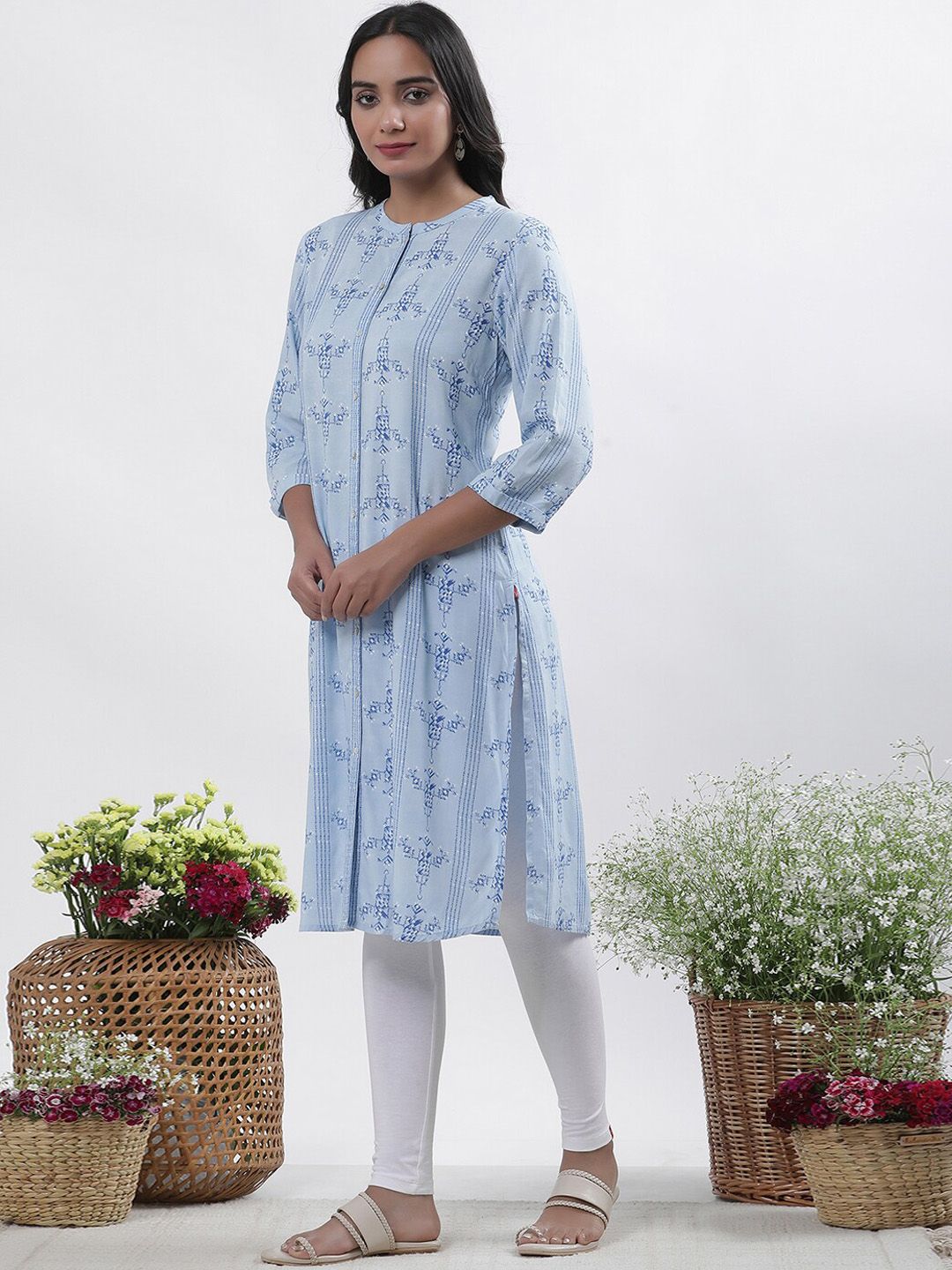W Printed Regular Kurta with Trouser