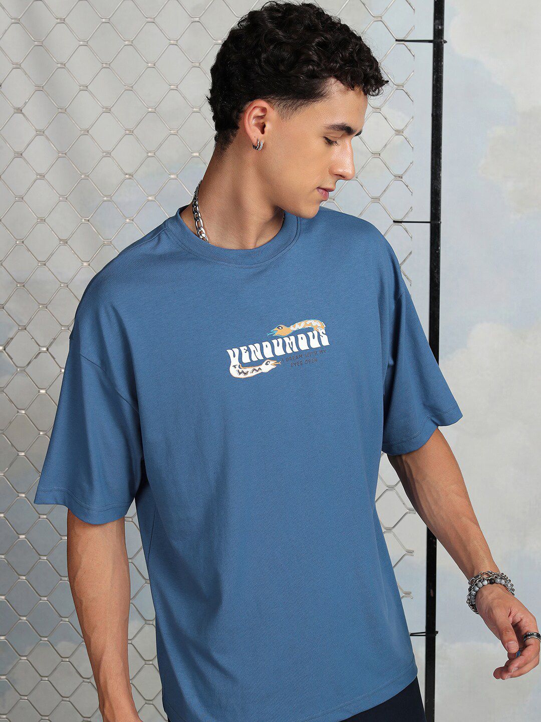 T-Shirt Bercetak Grafik Highlander