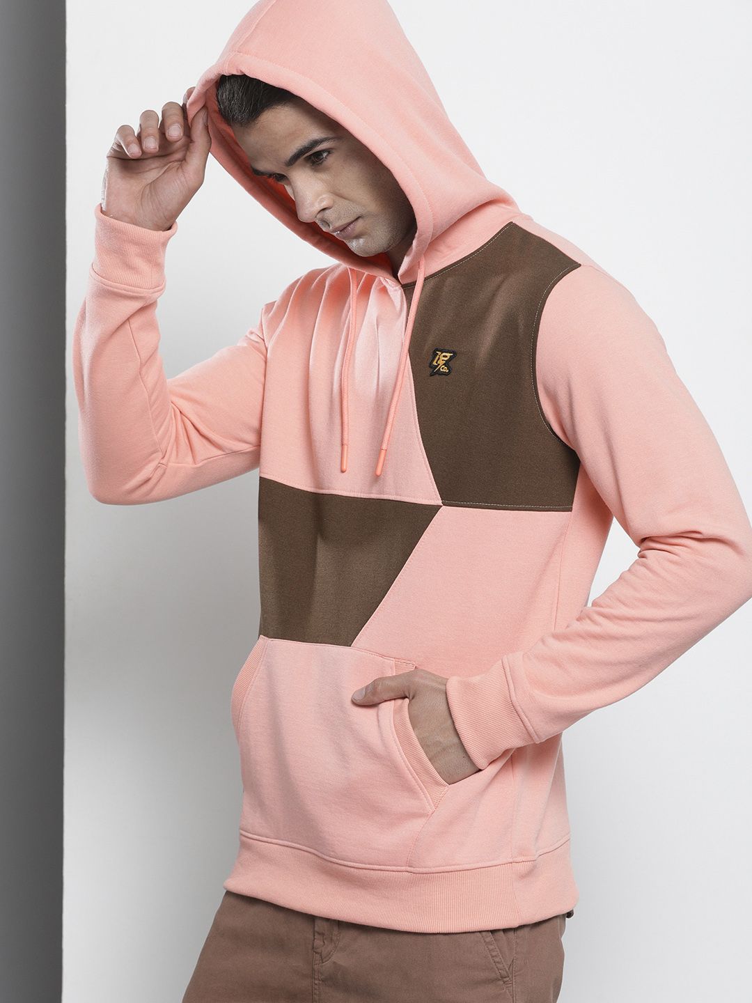 The Indian Garage Co Men Peach-Coloured Colourblocked Hooded Sweatshirt