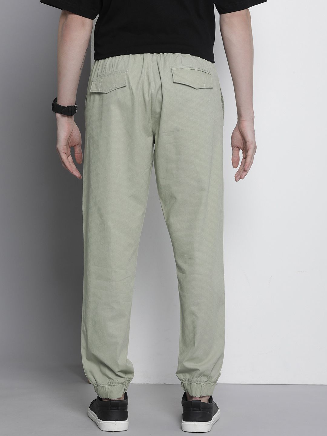 The Indian Garage Co Men Solid Cotton Joggers Trousers