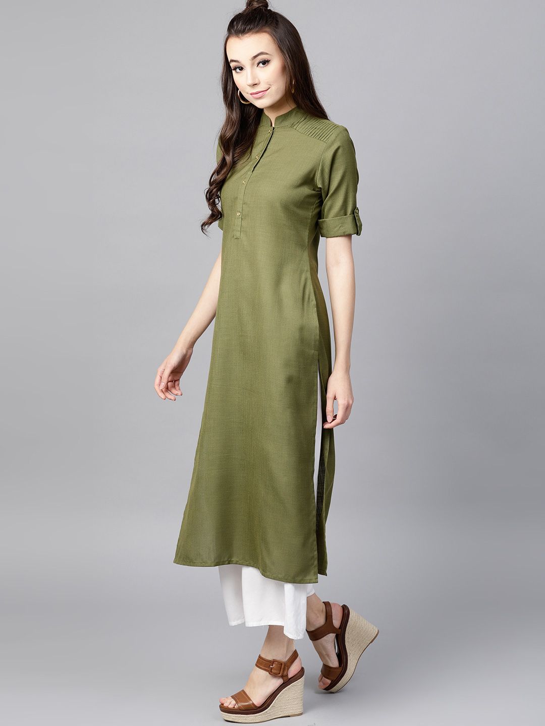 Gerua By Libas Women Olive Green Solid Straight Kurta
