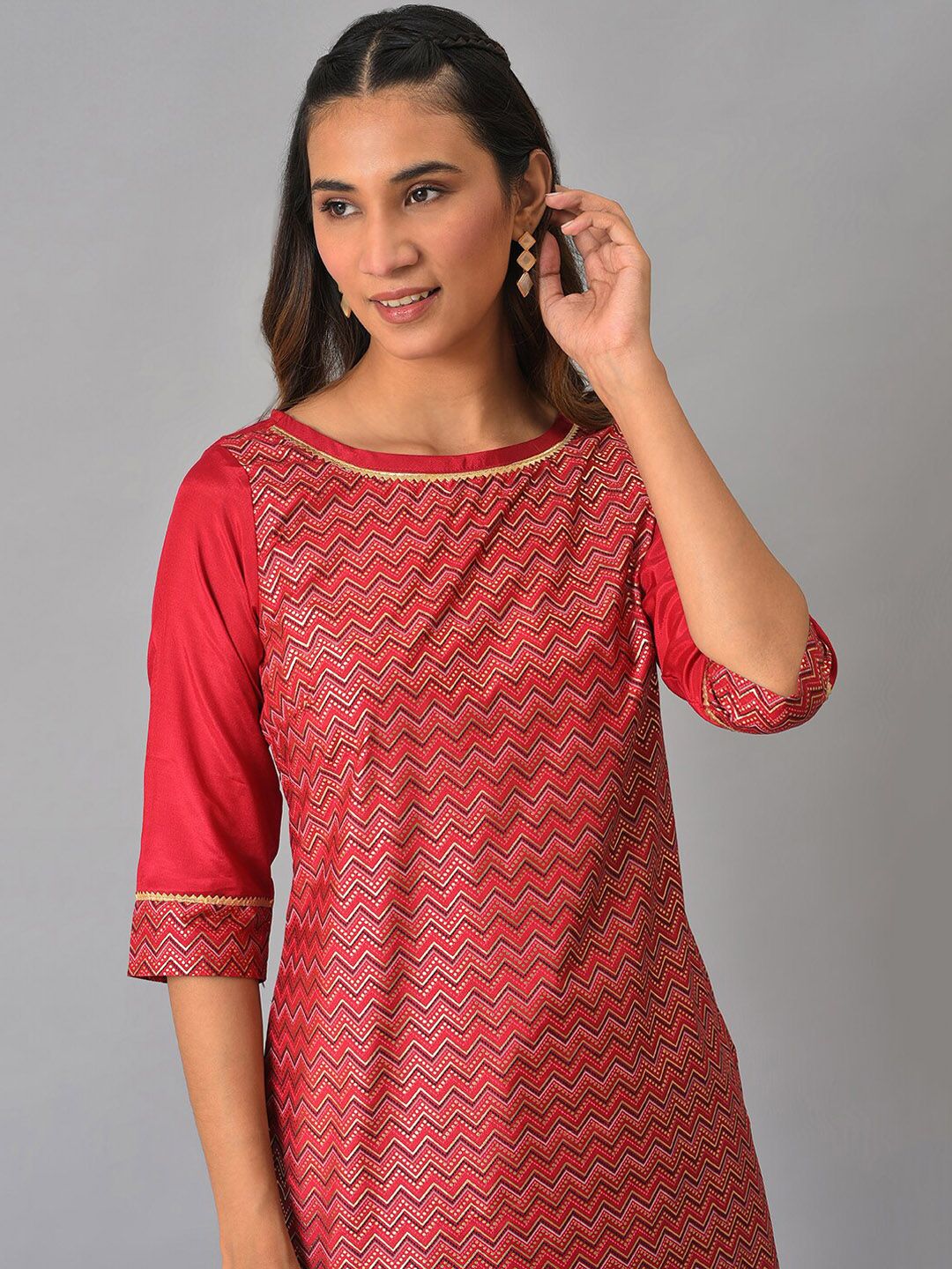 AURELIA Geometric Woven Design Boat Neck Kurta