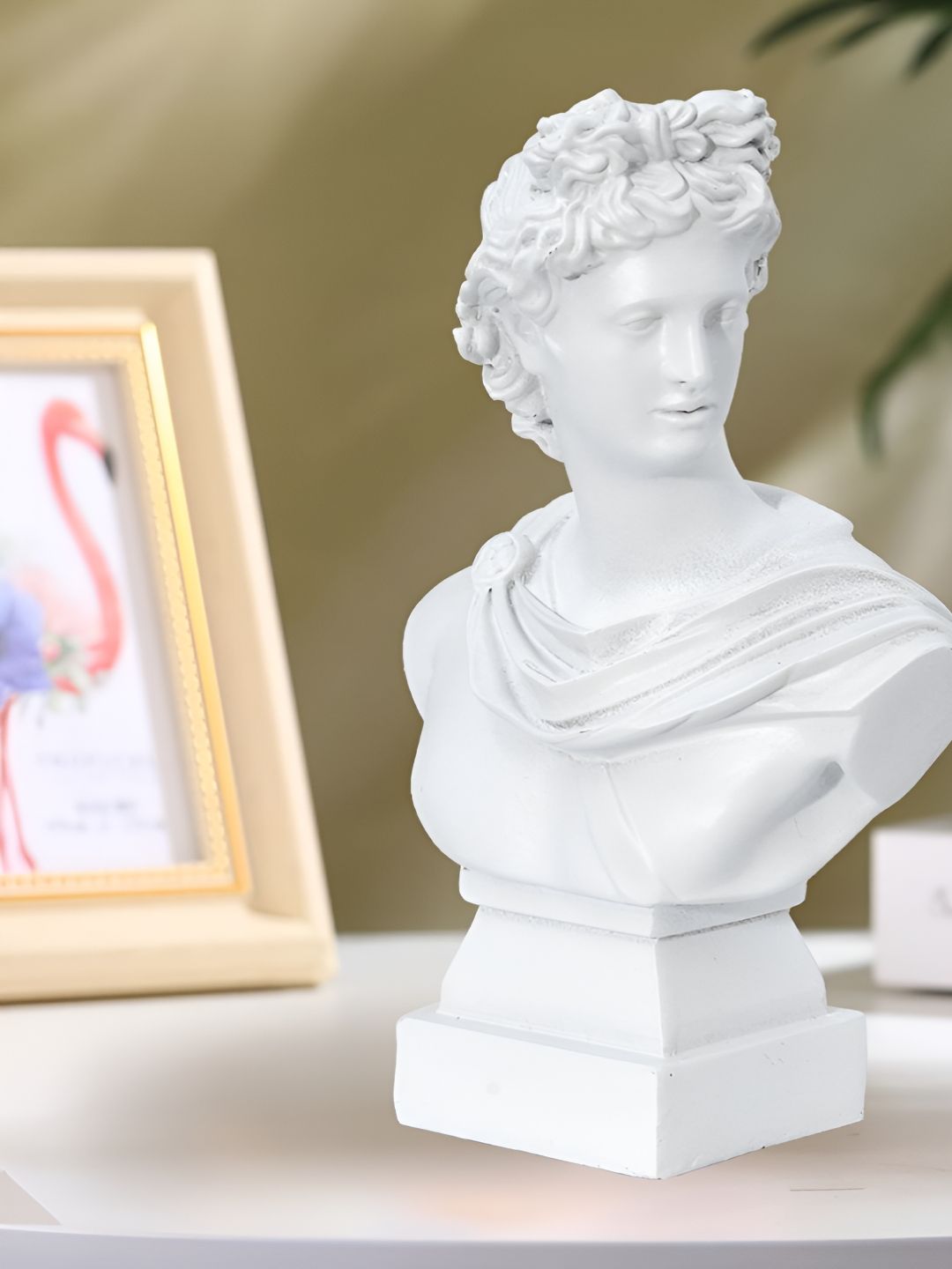 Cortina Resin Greek Statue Home Decor Statue for Home Decor