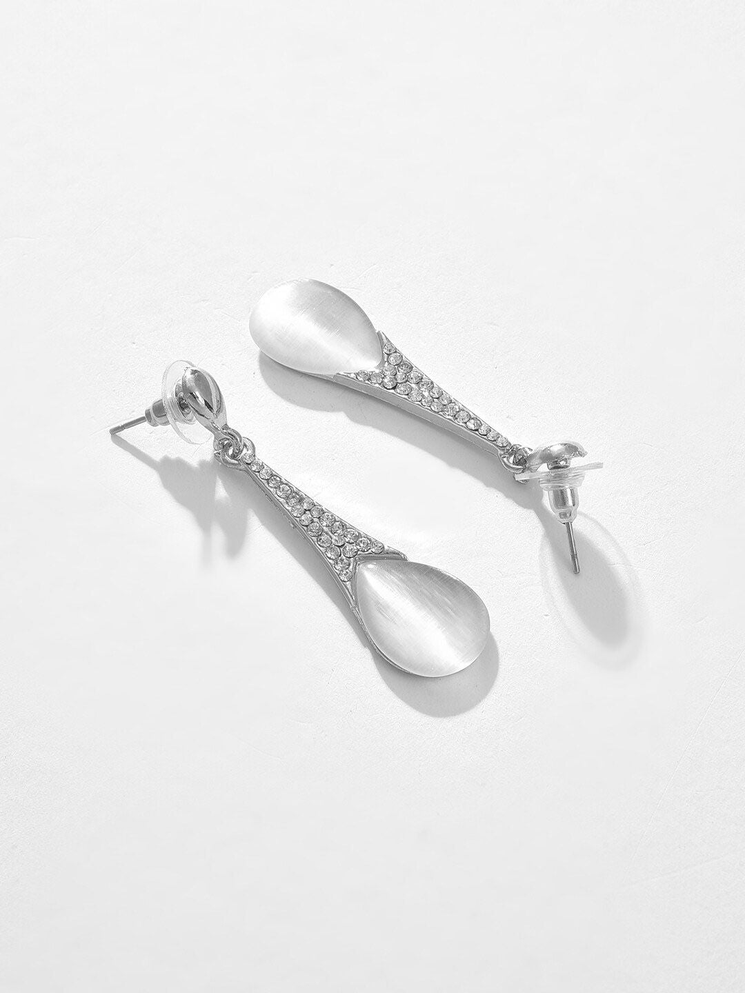 SOHI Silver-Plated White Stone-Studded Jewellery Set