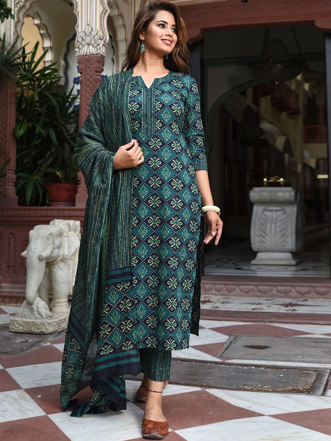 KALINI Floral Printed Regular Straight Kurta With Trousers & Dupatta