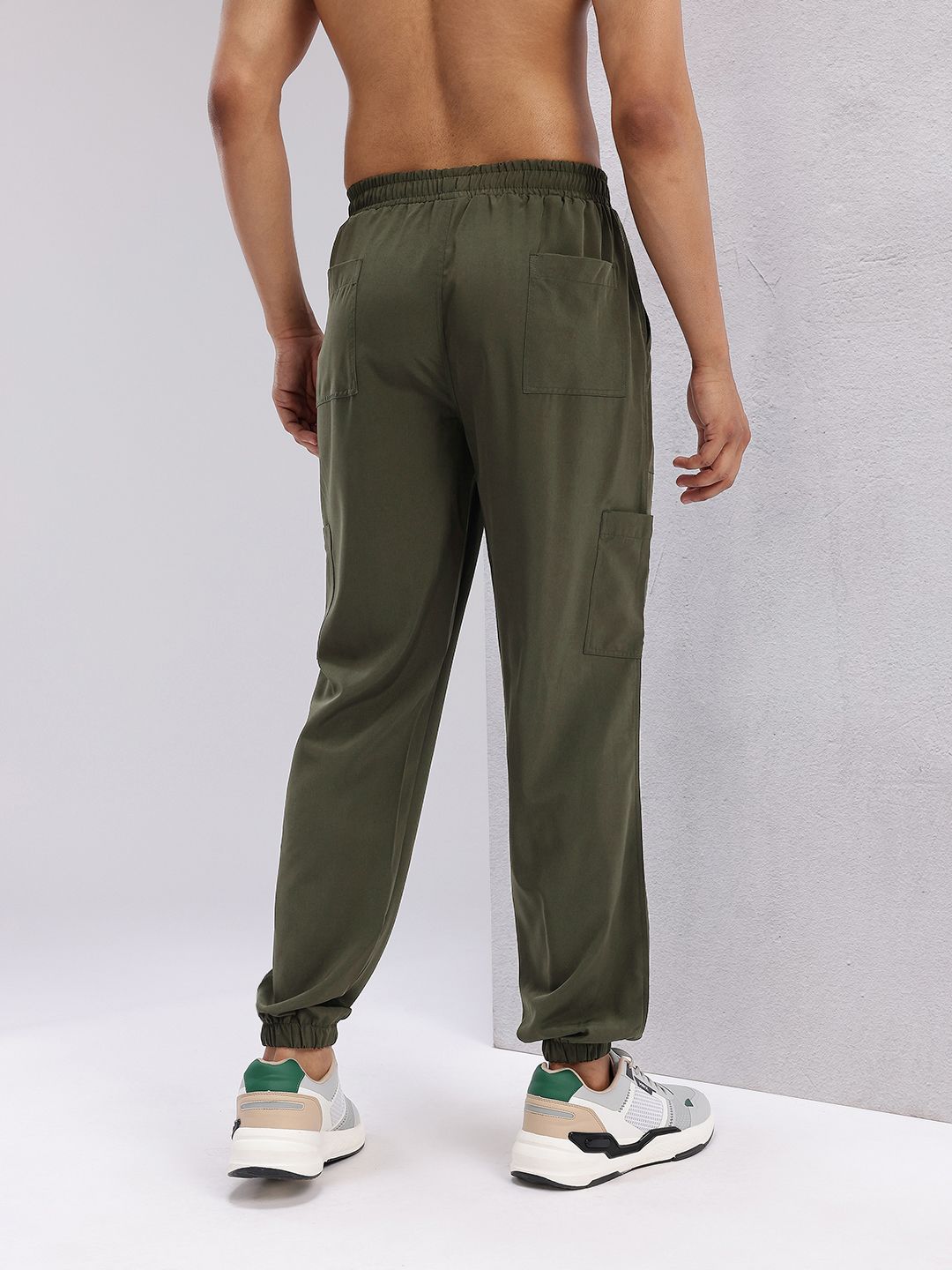 HRX by Hrithik Roshan Men Rapid-Dry Cargo Style Training Joggers