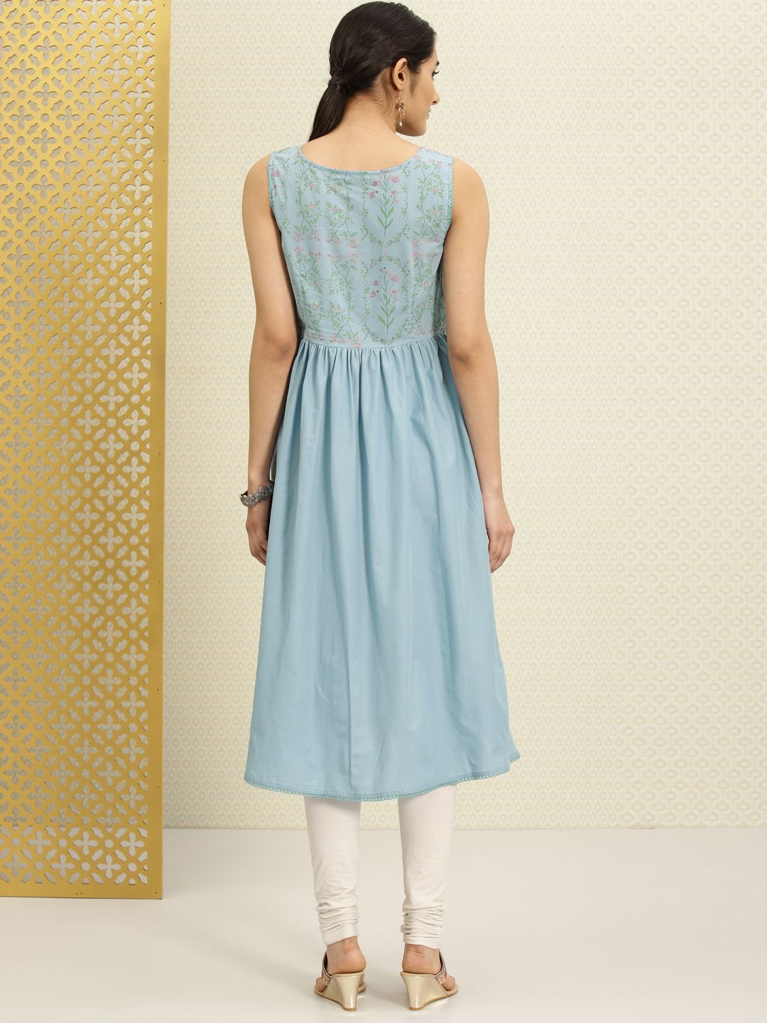 House of Pataudi Women Blue Floral Print A-Line Kurta