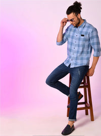 Campus Sutra Spread Collar Classic Checked Cotton Casual Shirt