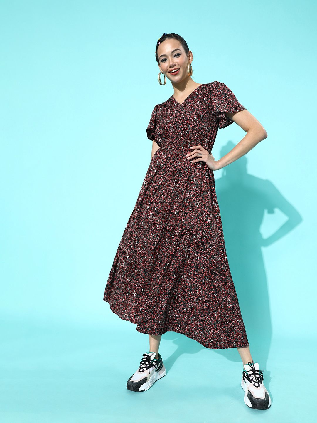 Berrylush Women Stylish Black Floral Cinched Waist Dress