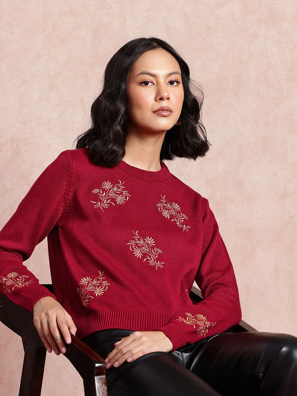 all about you Embroidered Acrylic Crop Pullover