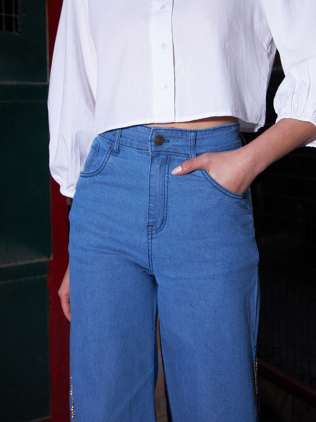 SASSAFRAS Women High-Rise Side Slit Light Shade Stretchable Jeans