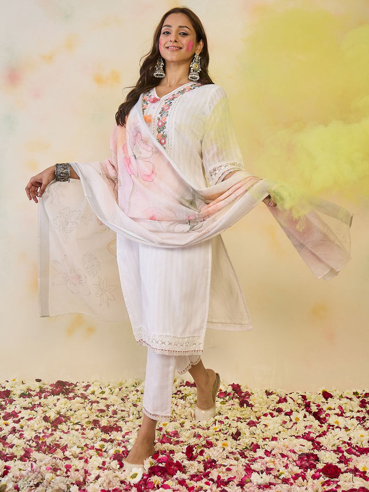 Indo Era Women Floral Embroidered Regular Thread Work Pure Cotton Kurta with Trousers & With Dupatta