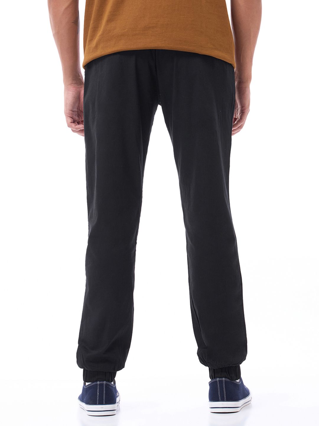 Bewakoof Black Solid Slim Fit Cotton Jogger Track Pants