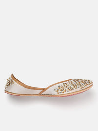 House of Pataudi Women Embellished Ethnic Mojaris