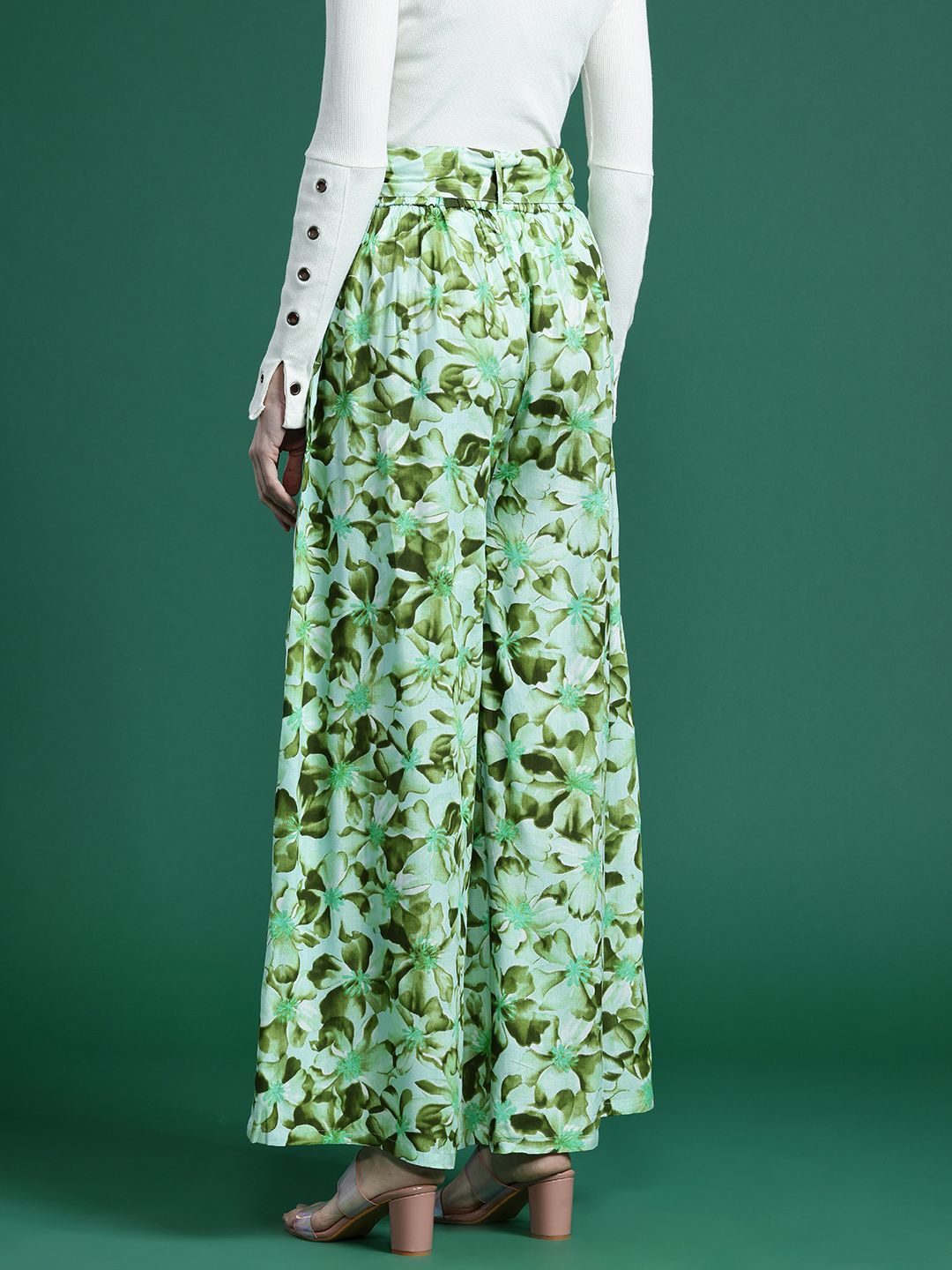 DressBerry Women Floral Print Flared Palazzos with Belt
