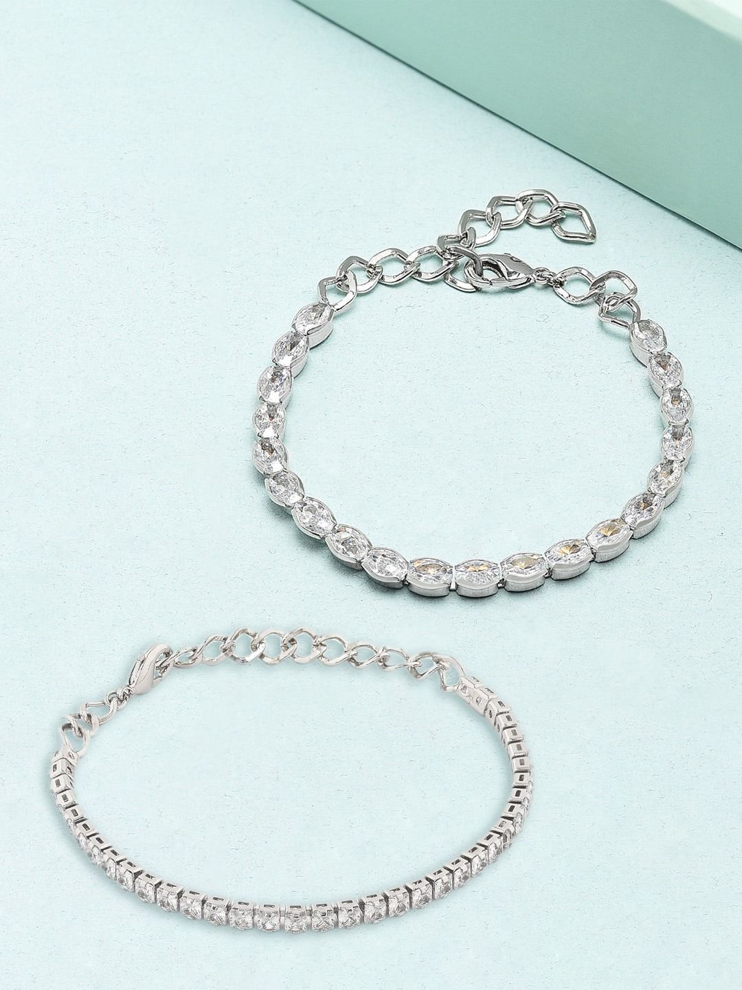 Pek Wanita Zaveri Pearls dengan 2 Gelang Salut Tembaga Bersalut Perak Zirkonia Kubik